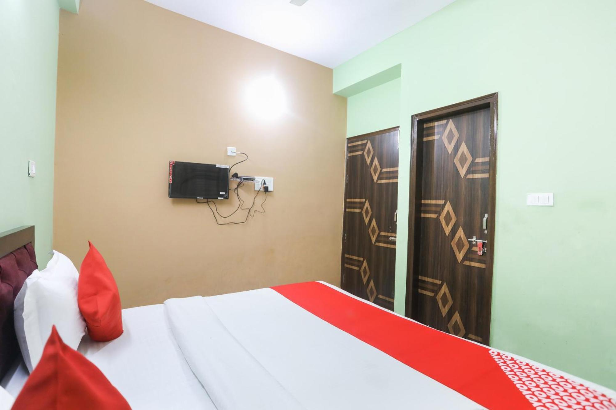 Hotel O Gdd Kuteer Noida Kültér fotó