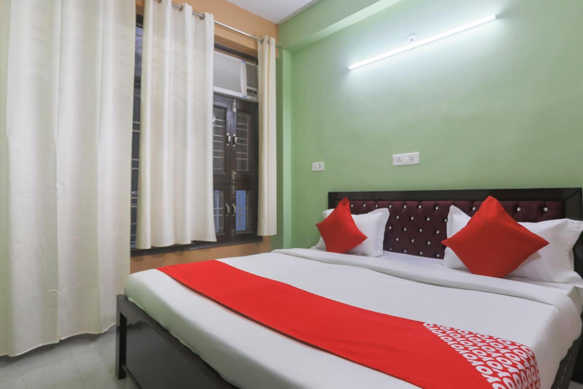 Hotel O Gdd Kuteer Noida Kültér fotó