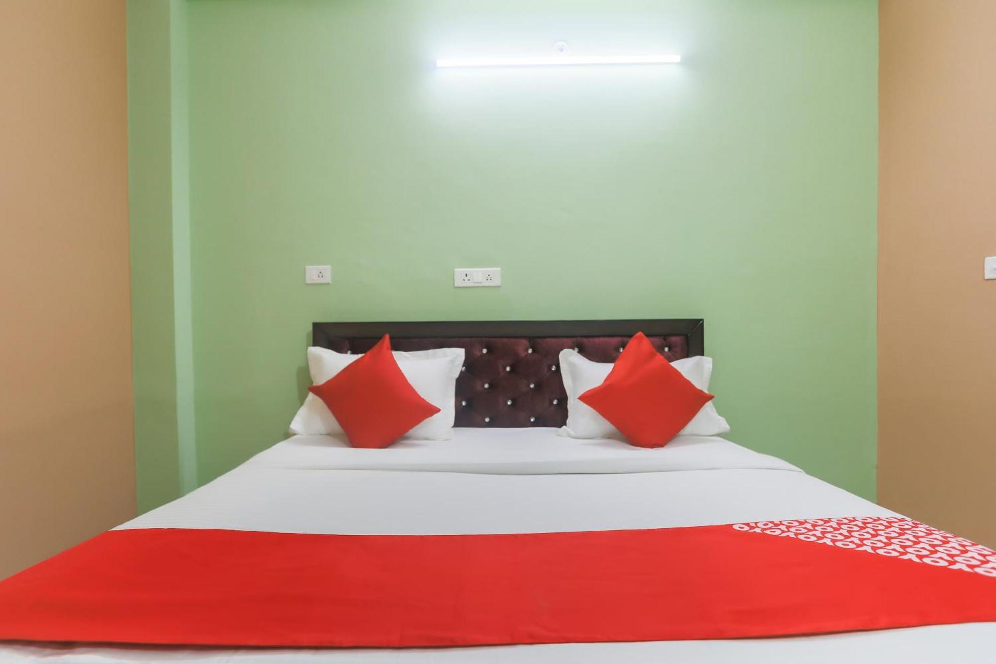 Hotel O Gdd Kuteer Noida Kültér fotó