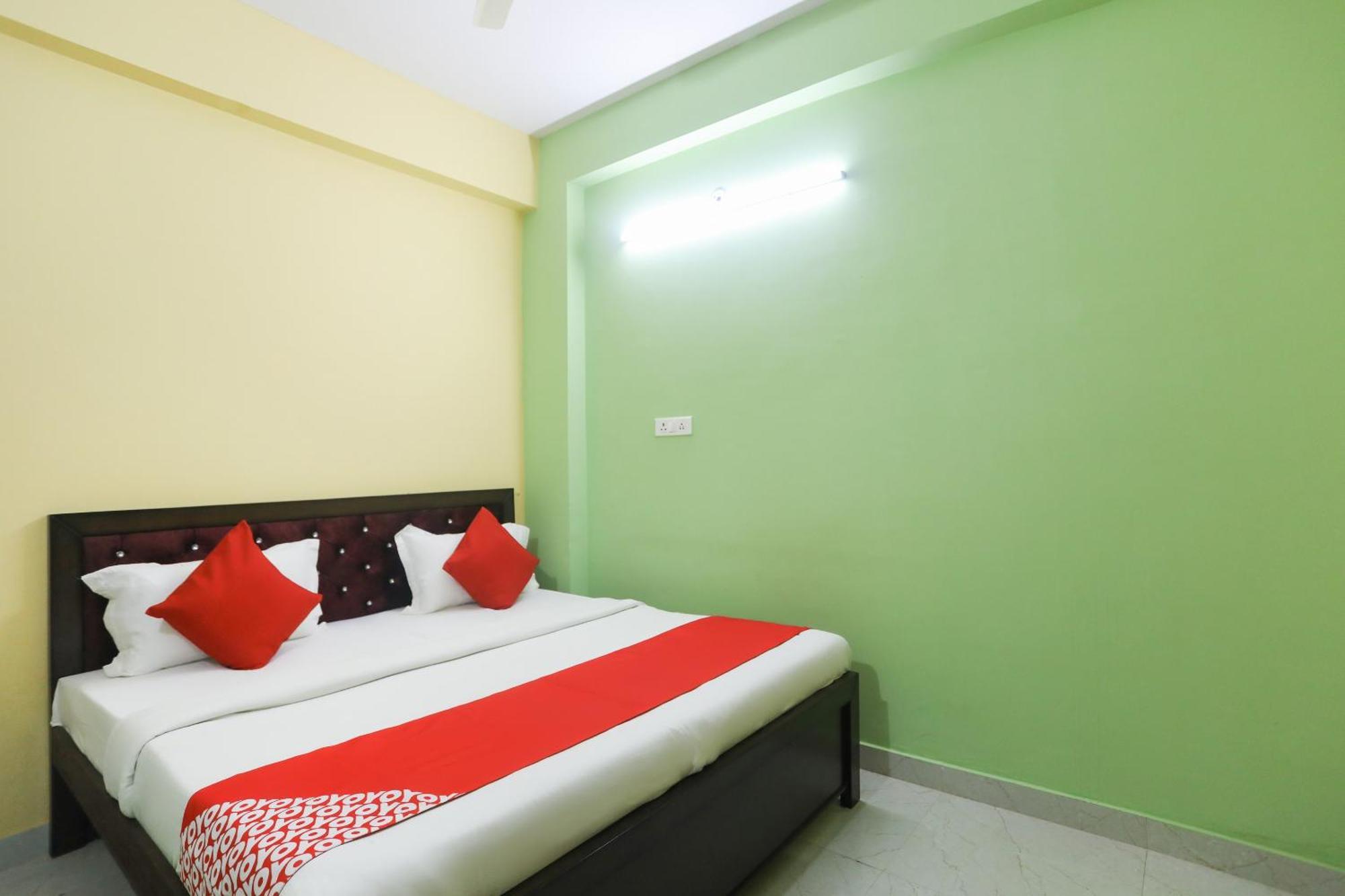 Hotel O Gdd Kuteer Noida Kültér fotó